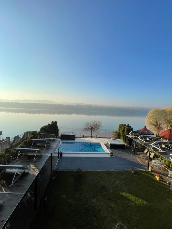 Guest House Panorama Aqualux With Free Parking Novi Sad Exterior photo